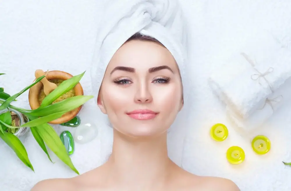 بهترین خدمات فشیال و پاکسازی پوست در مجیدیه با کلینیک دکتر مریم شهسواری | بهار 1404